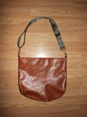 Brown Leather Crossbody Tote with Patterned Adjustable Strap